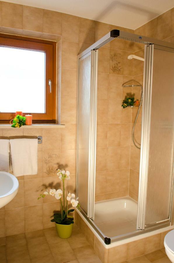 Pension Felseneck San Leonardo in Passiria Luaran gambar